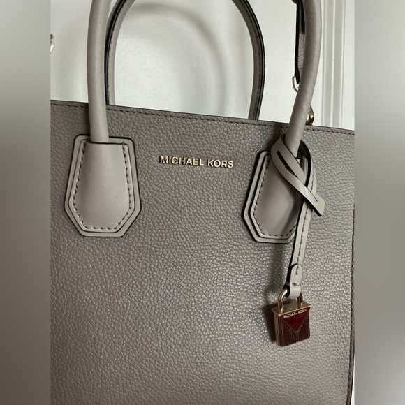 Michael Kors Mecer Medium Pebble Leather Satchel : - Picture 3 of 8